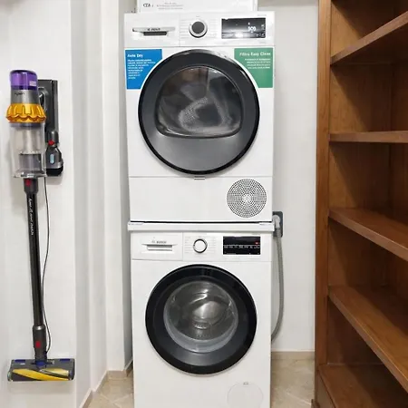 Arnolds Deluxe Apartment