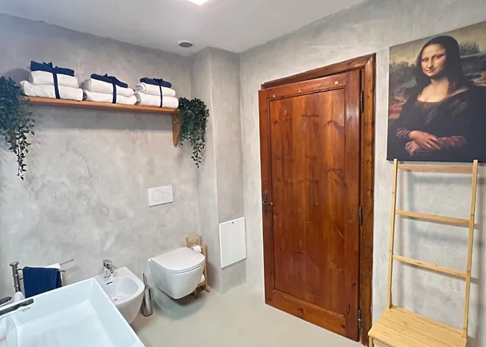 Arnolds Deluxe * Florence