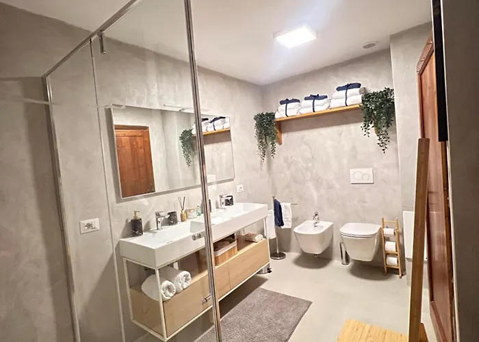 Arnolds Deluxe Apartamento *